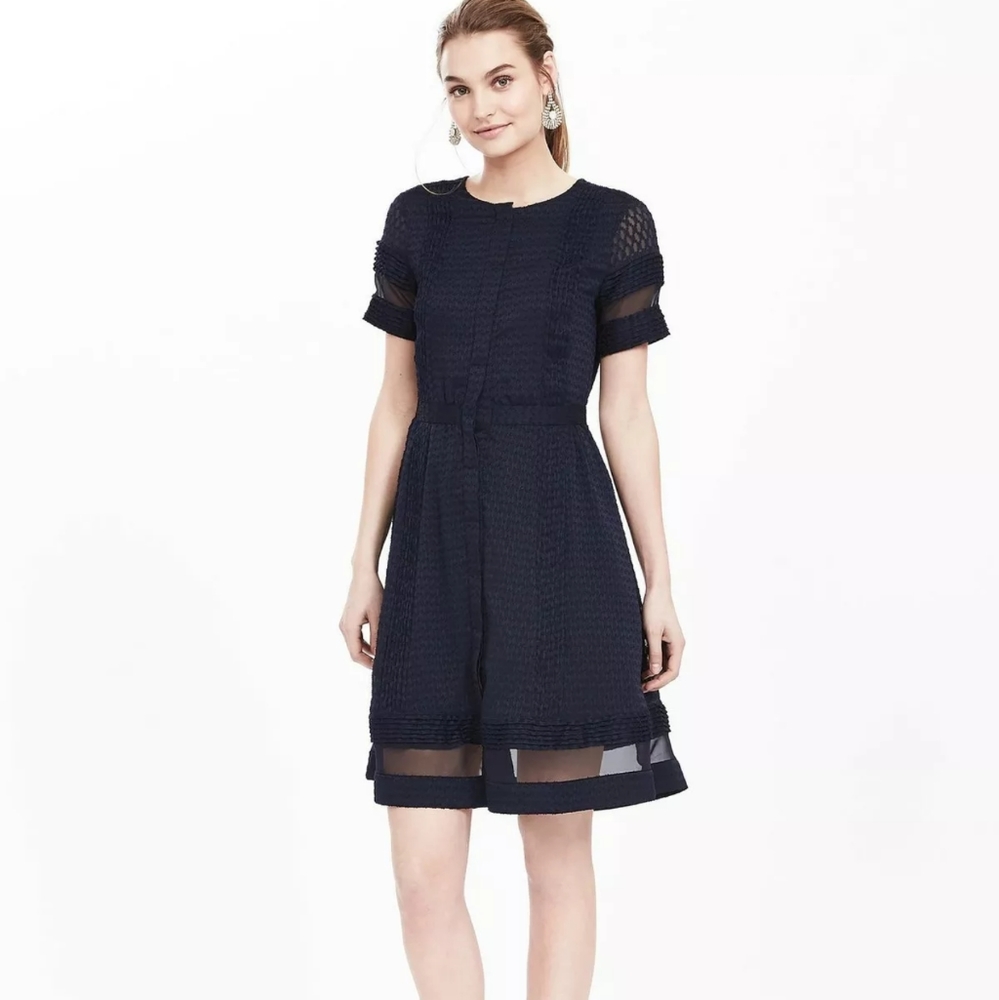 🥳Host Pick🥳 Banana Republic Navy Sheer Panel Tea Dress